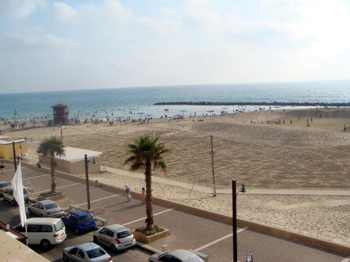 Sleeping By The Mediterranean Sea Apartment Haifa Exterior photo